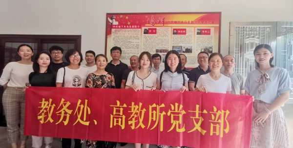 1598781778254032823.jpg 1598667862790099505.jpg